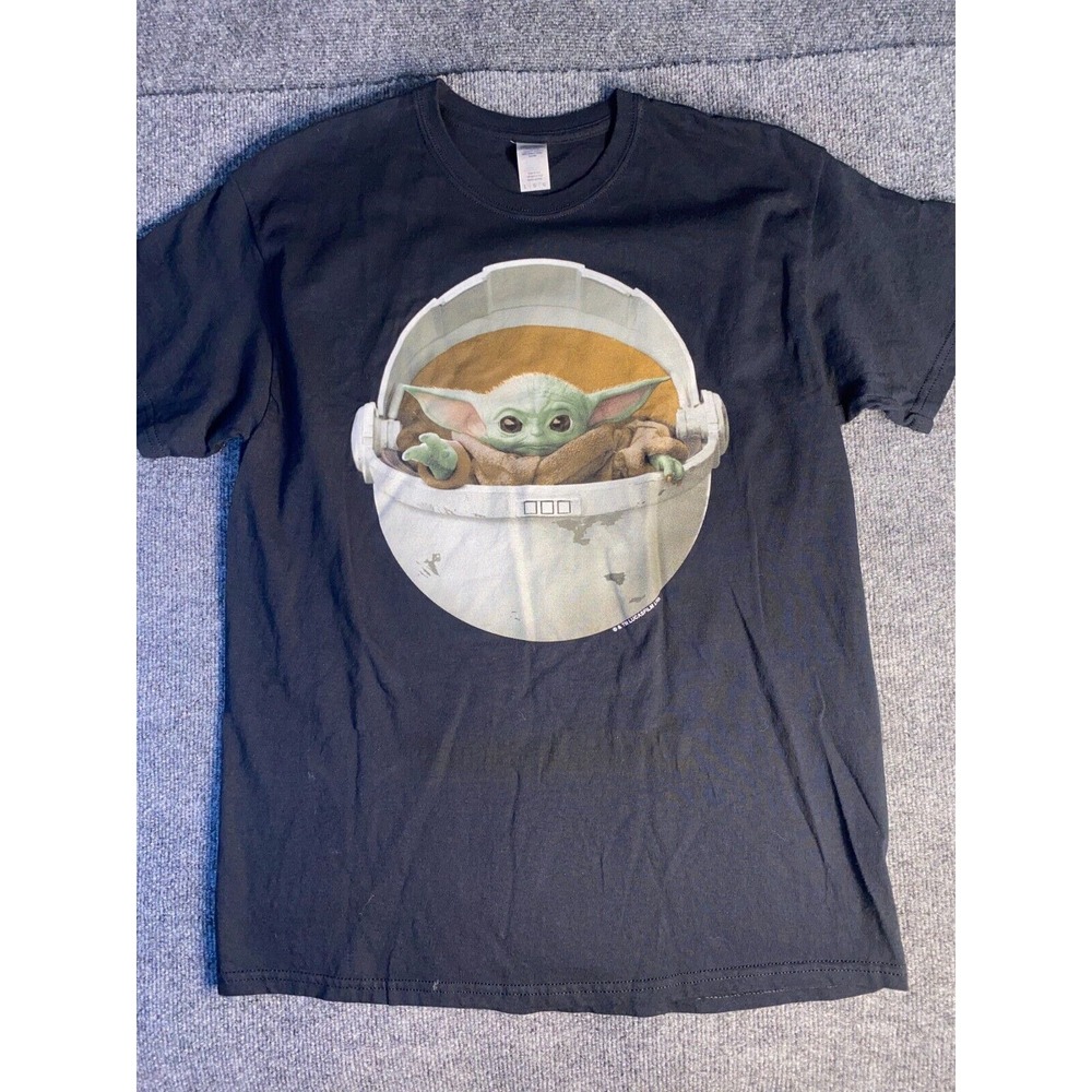 Star Wars Mandalorian Child Baby Yoda Grogu in Crib Tee Shirt Mens Large Black